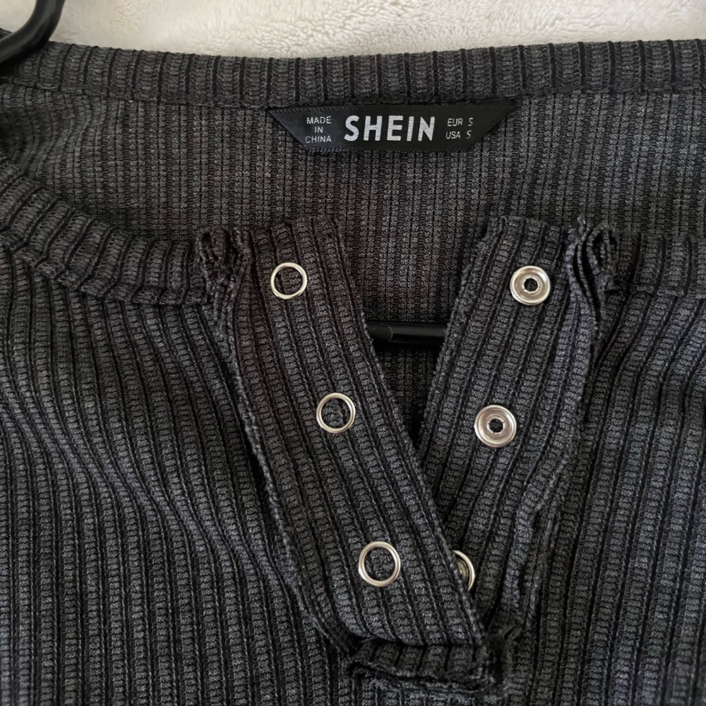SHEIN long sleeve top - Picture 4 of 5